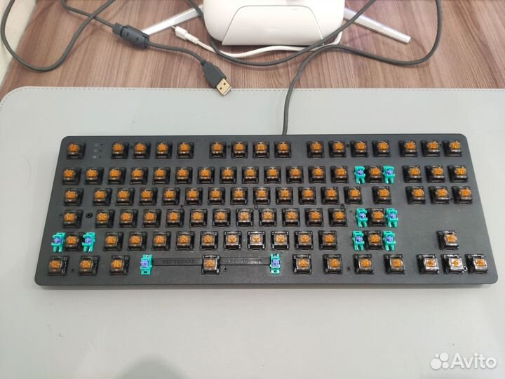 Кастомная red square keyrox tkl equinox