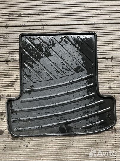 Комплект оригинальных ковров Mercedes E-Klass W212