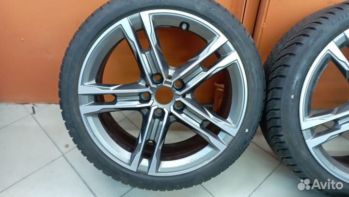 Зимние колеса R18 BMW F40 F44 стиль 556 M