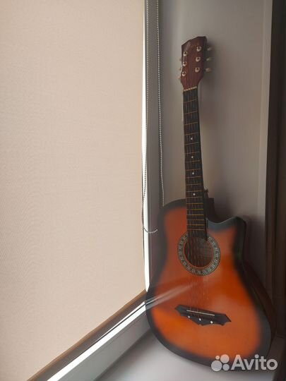Акустическая гитара