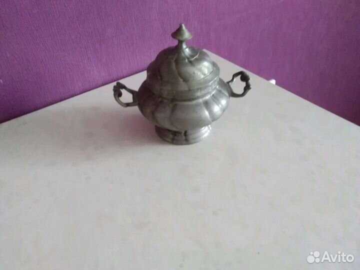 Антикварная сахарница