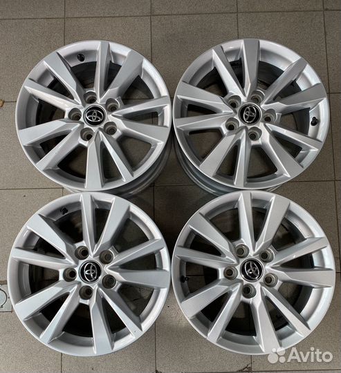 Оригинальные диски на toyota camry r16
