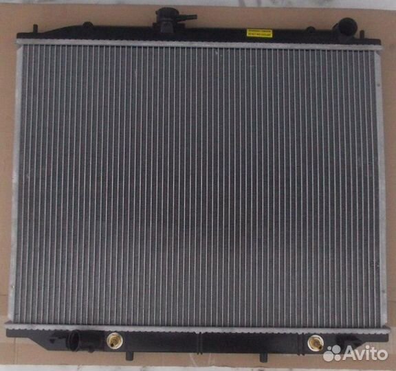 Радиатор охлаждения двс Nissan Terrano Ii II R20
