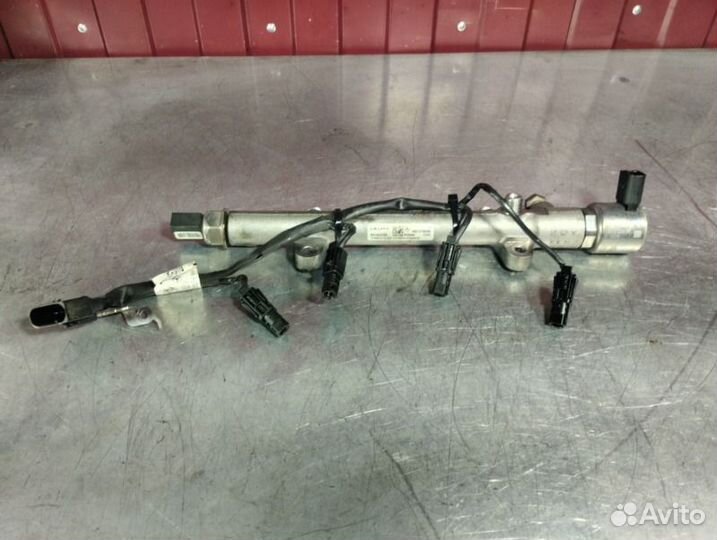 Топливная рампа Mercedes E-Class W212 OM651 2.2