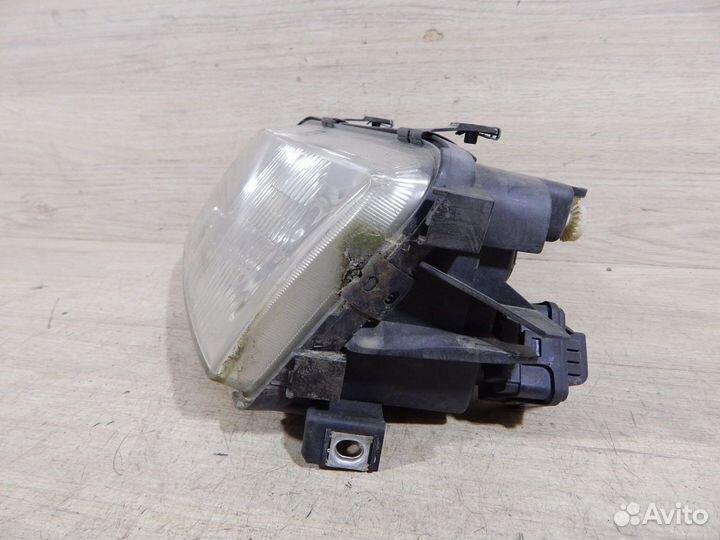 Фара левая Audi A3 8L