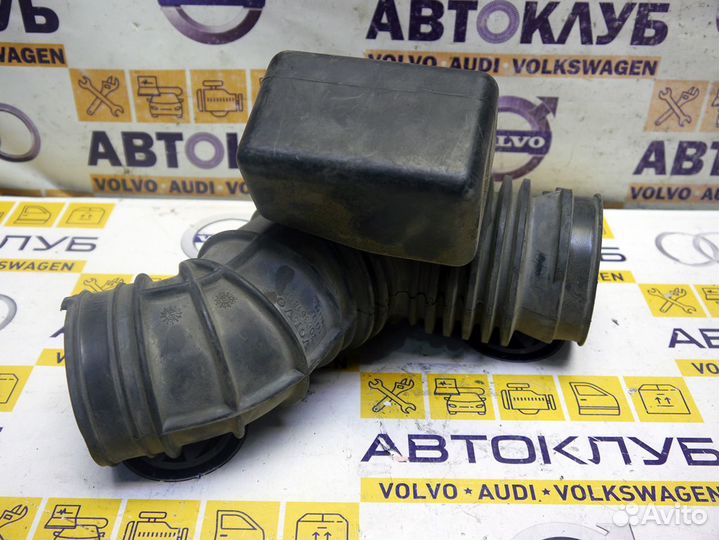 Патрубок воздушного фильтра резиновый Вольво S80 X