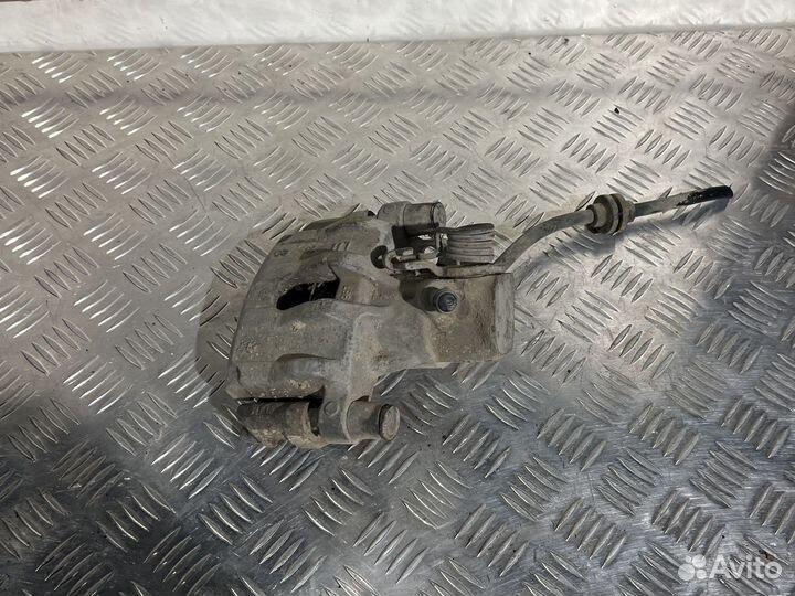 Супорт задний левый маза 3 bk