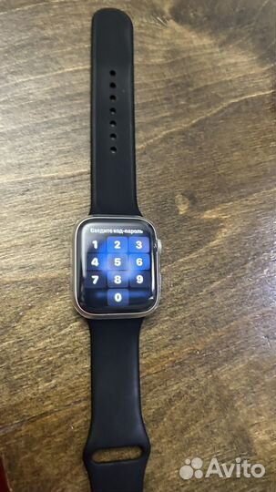 Часы apple watch se 44 mm