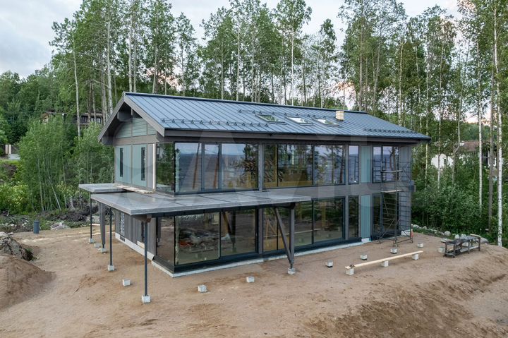 Коттедж 320 м² на участке 33,2 сот.