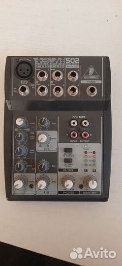 Микшерный пульт behringer