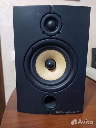 Колонки Wharfedale Diamond 8.1