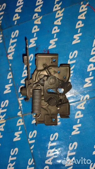 Замок капота Mazda Demio DY3W 2006