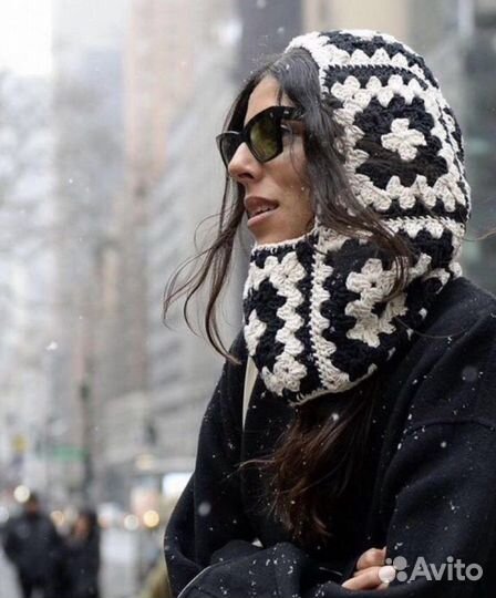 Новый капор в стиле Prada вязаный балаклава чб