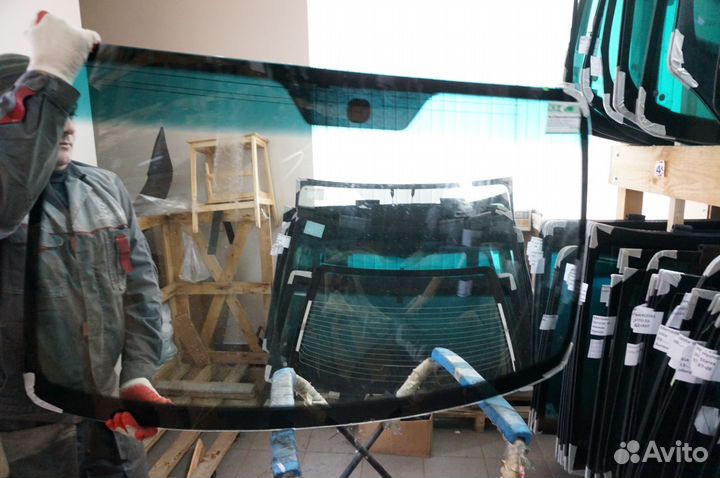 Лобовое стекло Chevrolet Lacetti (Шевроле Лачетти)