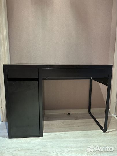 Компьютерный стол IKEA mikke