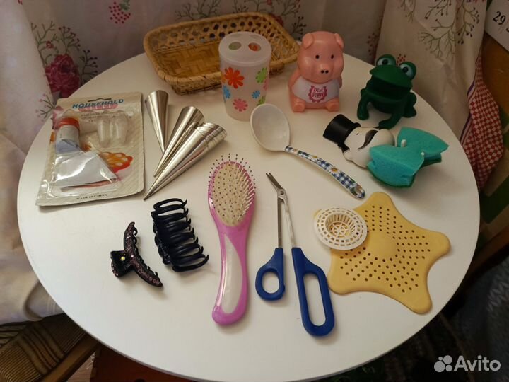 Полезные мелочи, заколки, ножницы
