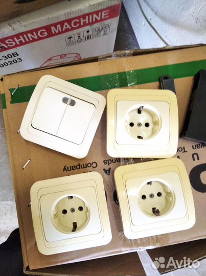 Розетки бу