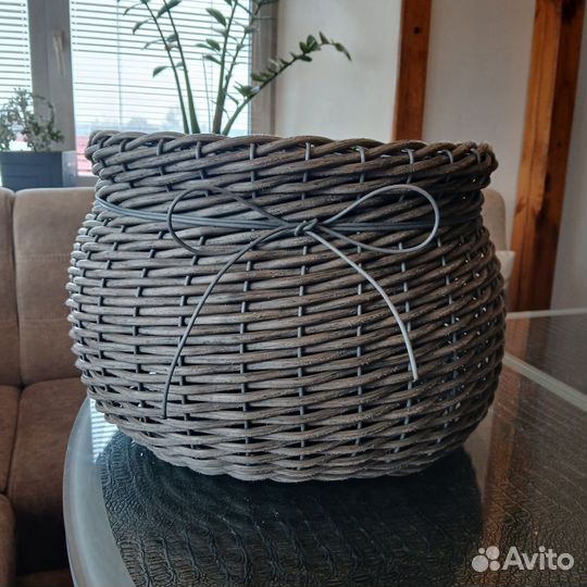 Кашпо из ротанга