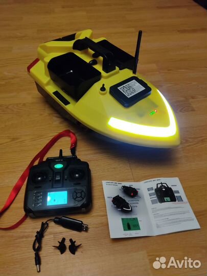 Кораблик для рыбалки с GPS на 40 точек