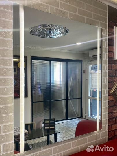 Зеркало с подсветкой