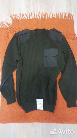 Свитер военный