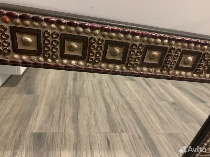 Зеркало в деревянной раме 62 * 51 см