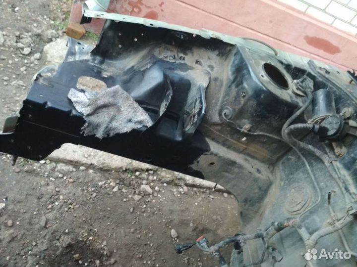 Лонжерон правый левый Хёндай Акцент