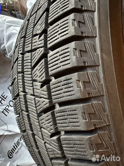 Yokohama Ice Guard IG50 215/55 R17