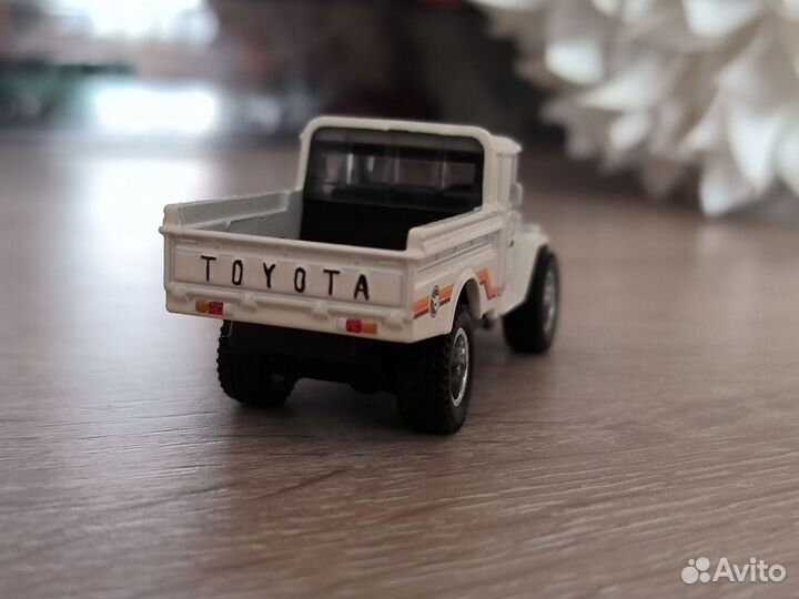 Hot wheels toyota land cruiser