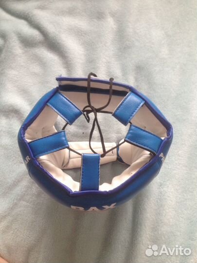 Боксёрские перчатки, боксёрский шлем