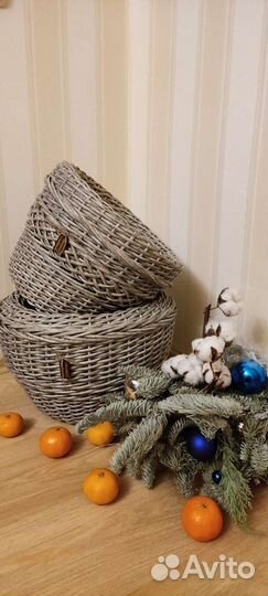 Кашпо из искусственного ротанга