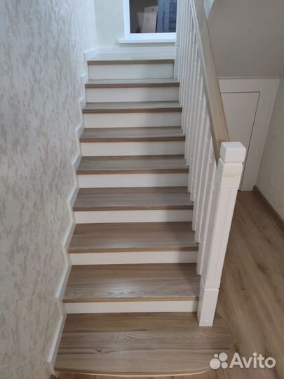 Лестница из Ясеня с 