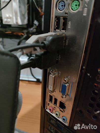 Материнская плата