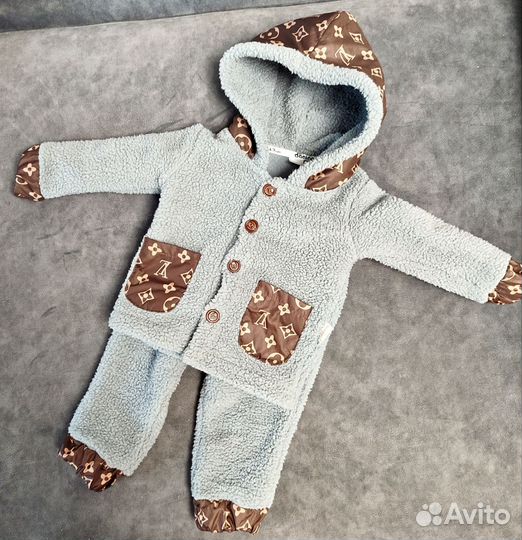 Демисезонный костюм