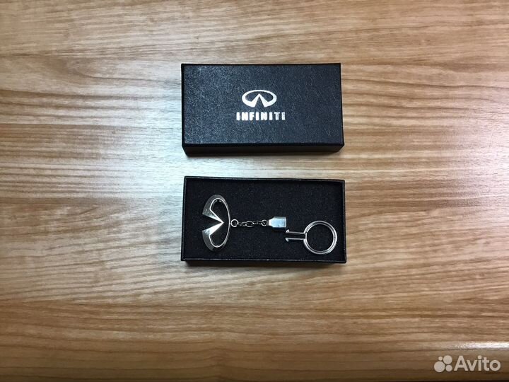 Брелок infiniti оригинал