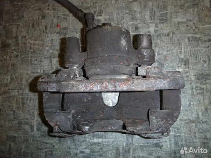 Суппорт передний левый ford C-MAX C-MAX 2003