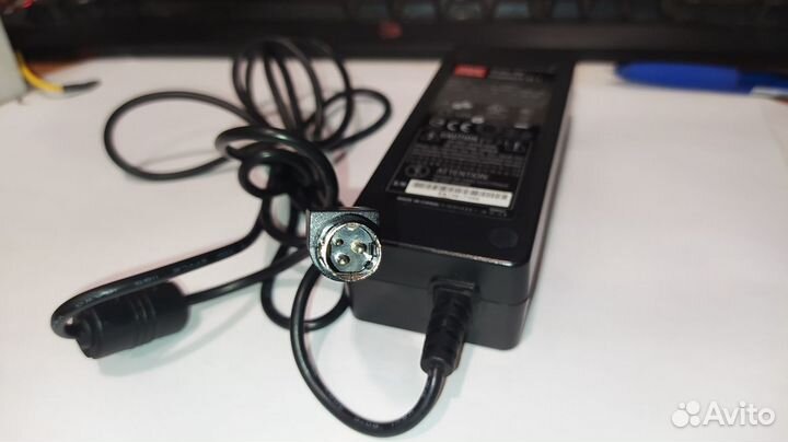 Адаптер Mean well 24V. 2,5A.GS60A24-EL1