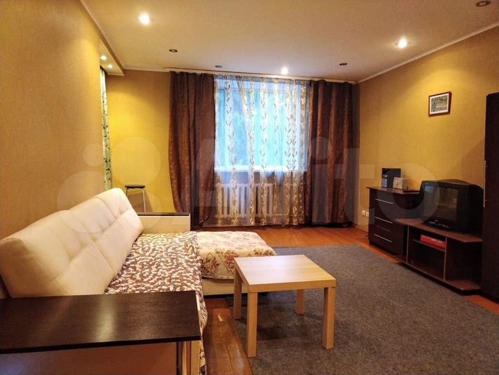 1-к. квартира, 38 м², 2/2 эт.