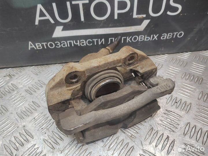 Суппорт передний правый Chery Amulet A15 1.6