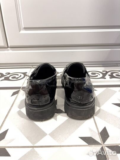 Лоферы женские 38 размер