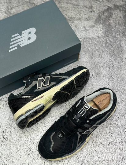 Новинка New Balance 1906d