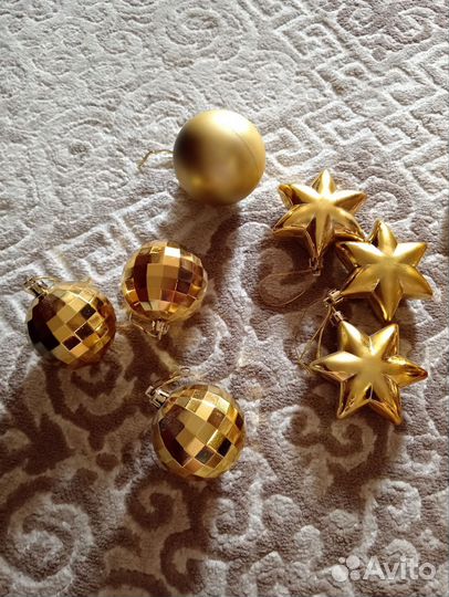 Новогодние игрушки