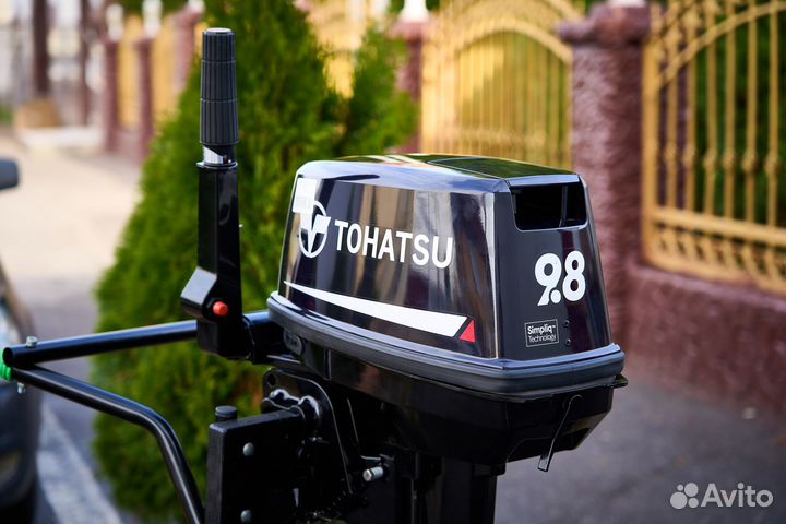 Лодочный мотор Tohatsu M 9.8 B S витринный