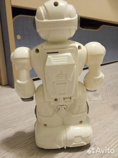 Робот музыкальный