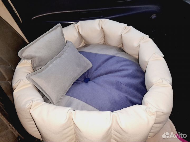 Лежанка для собак и кошек