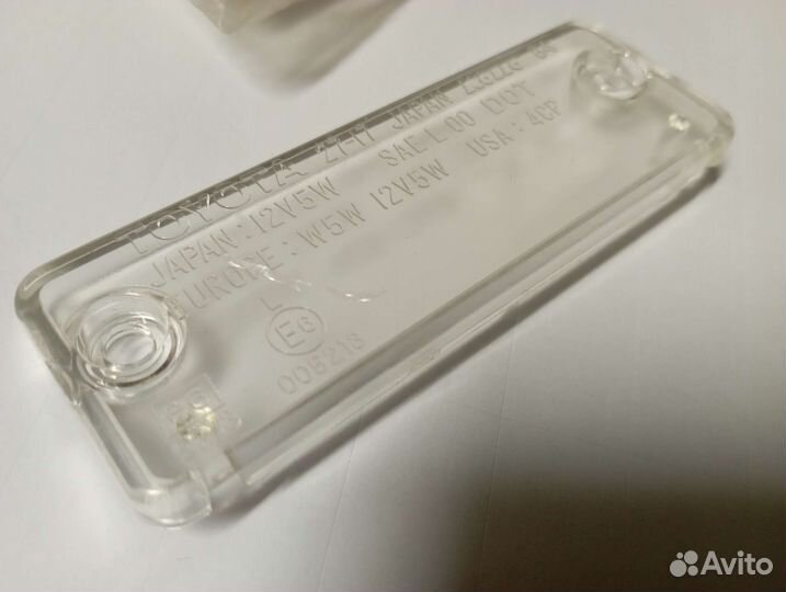 Плафон салона toyota 8127195709