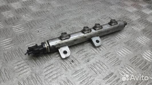 Топливная рампа land rover discovery 4 (6OK17BB01)