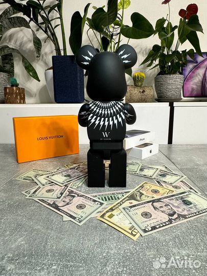 Мишка Bearbrick, 