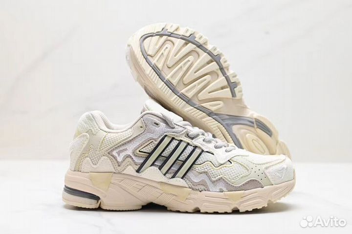 Adidas Response CL Bad Bunny