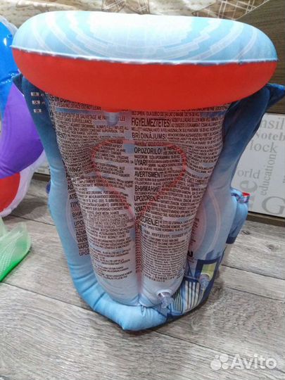 Жилет для плавания, надувной круг